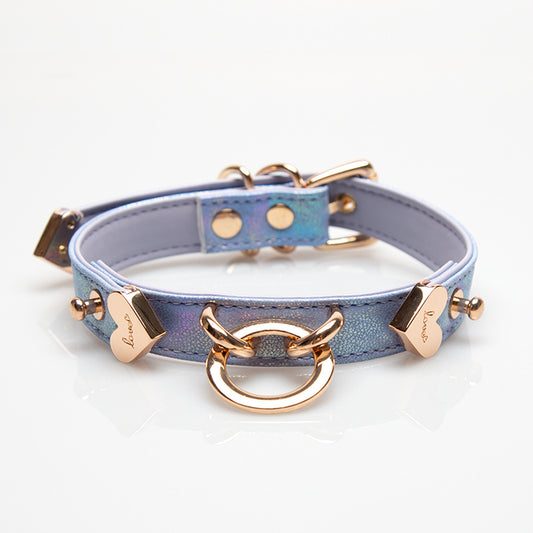 Gradient blue choker heart-shaped decoration